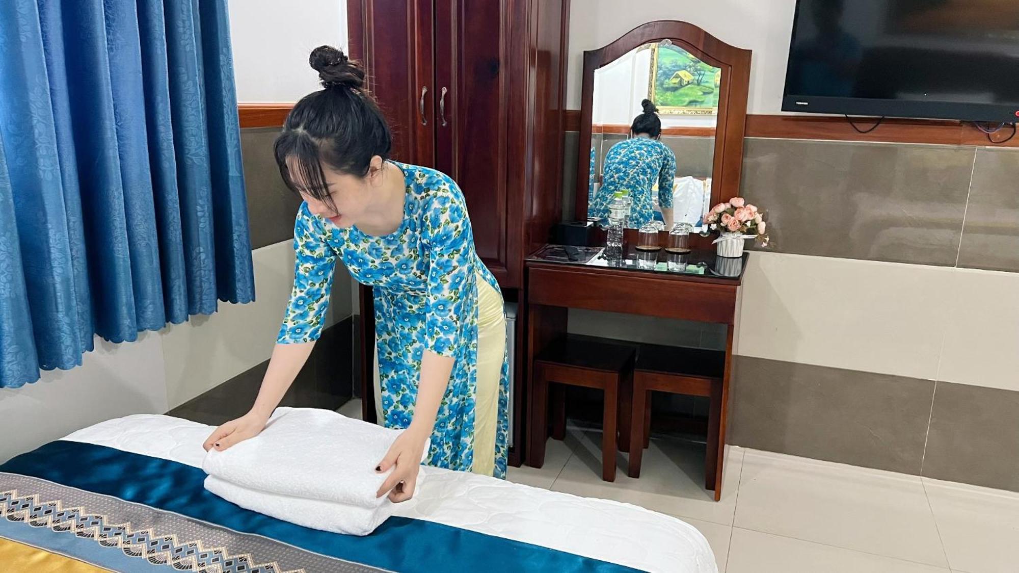 Gia Khách sạn *